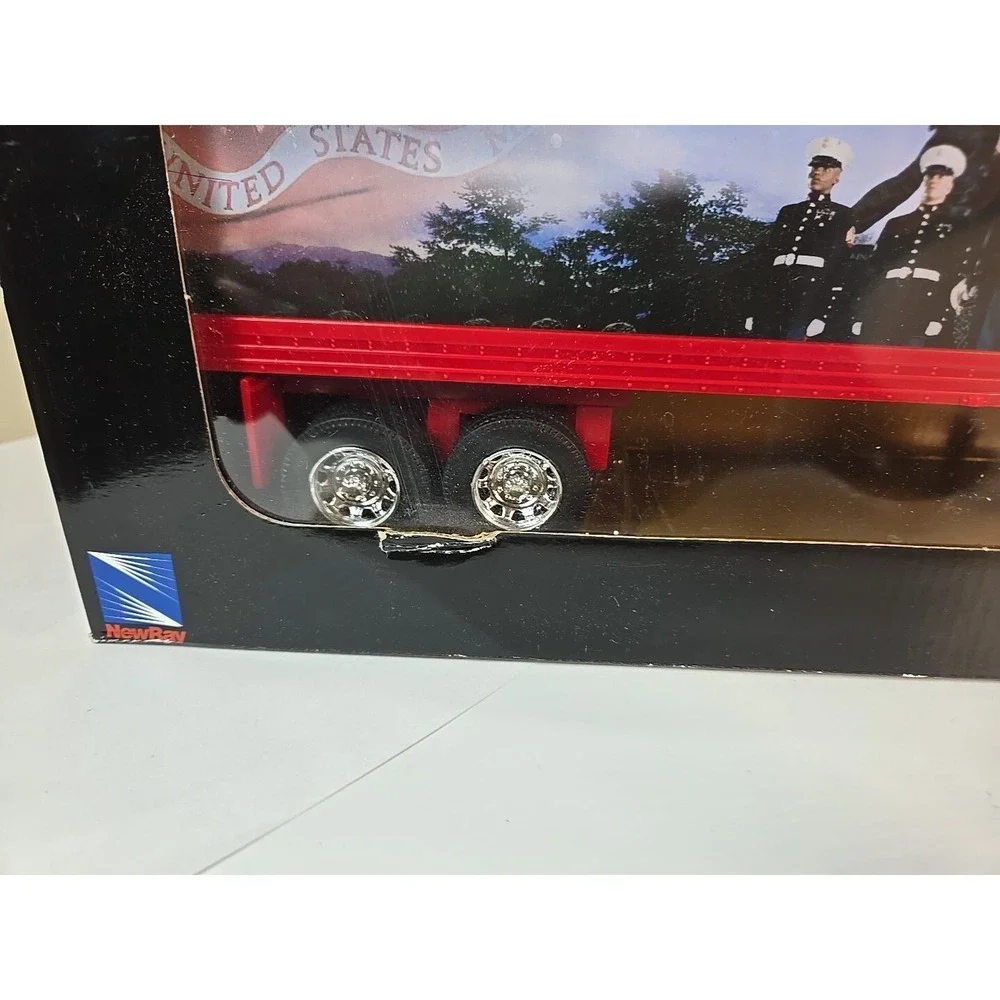 US Marines Long Hauler Die Cast 1:32 Toy Semi Freightliner New-Ray Toys USMC NIB